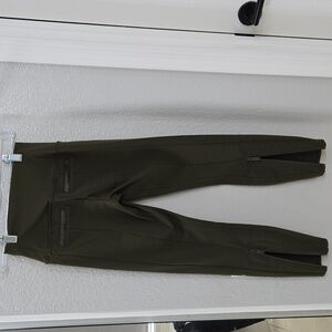 ALO zip closure leggings